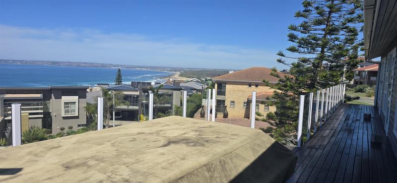 6 Bedroom Property for Sale in Reebok Western Cape